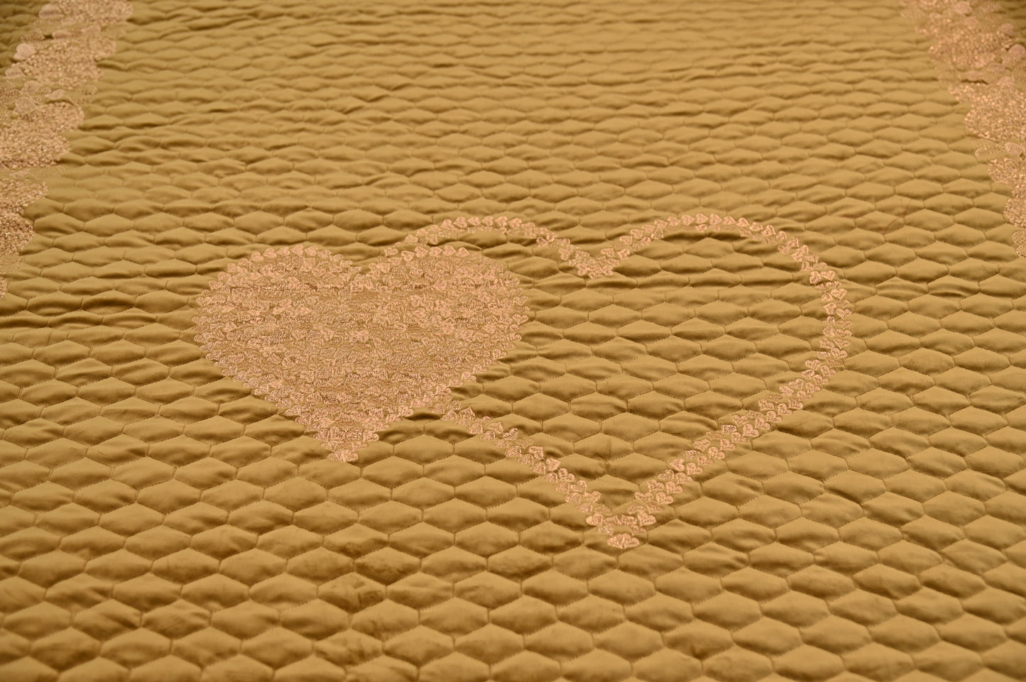 Velvet Bedspread 0010