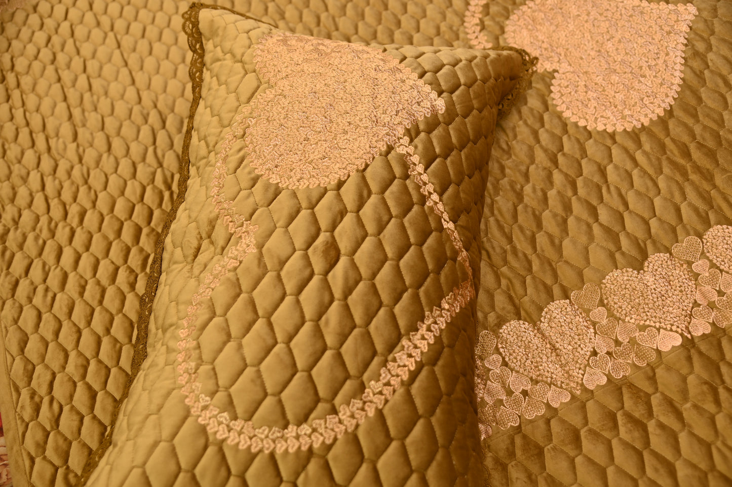 Velvet Bedspread 0010