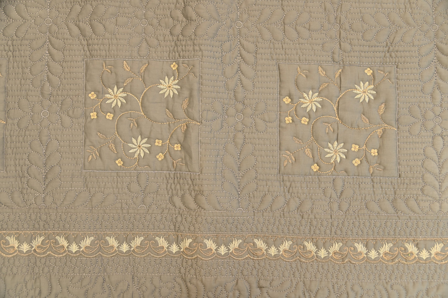 Cotton Satin Bedspread Sc 0014