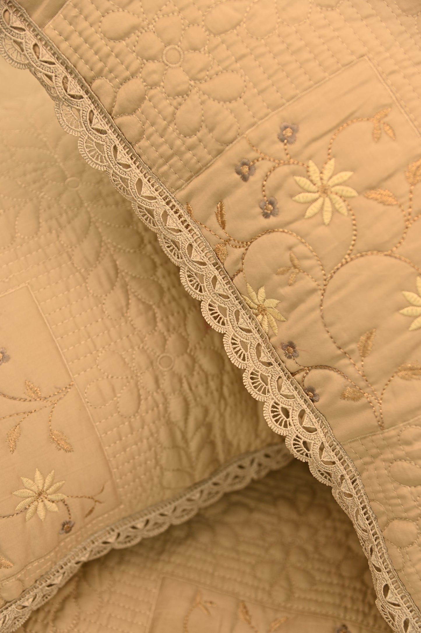 Cotton Satin Bedspread Sc 0012