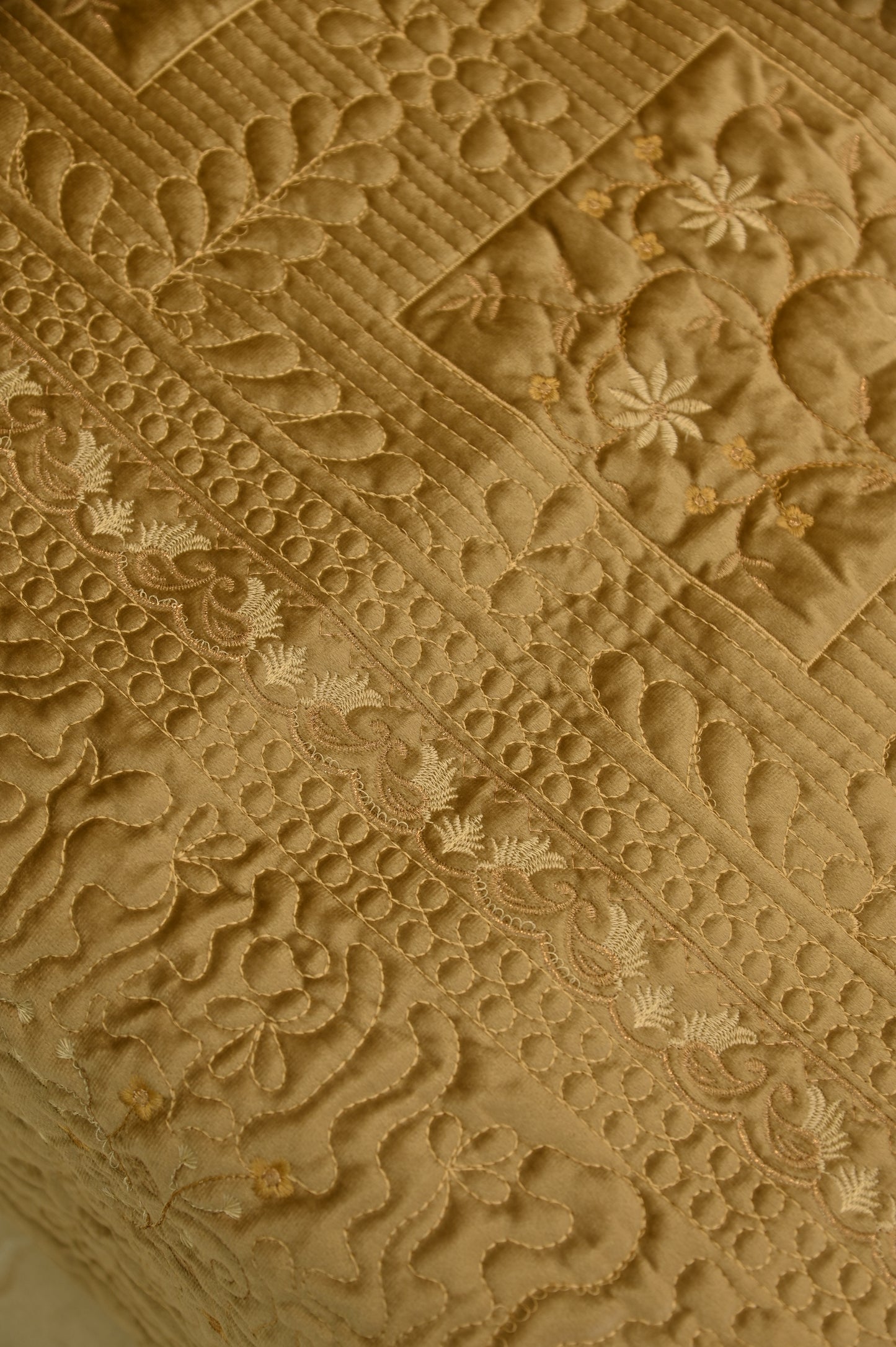 Velvet Bedspread 007