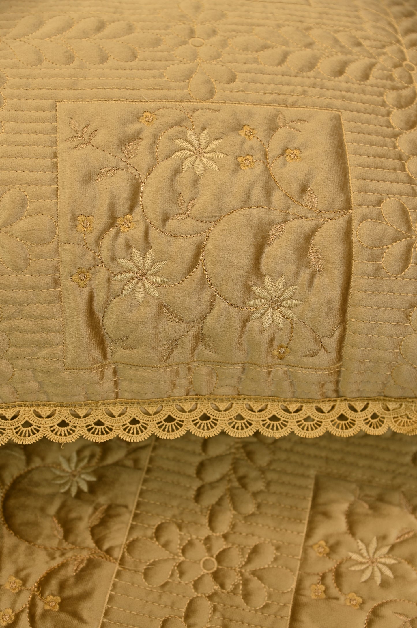 Velvet Bedspread 007