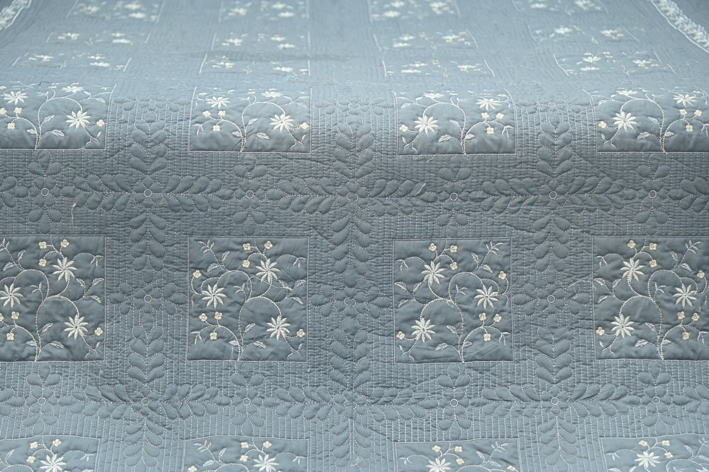 Cotton Satin Bedspread Sc 0015