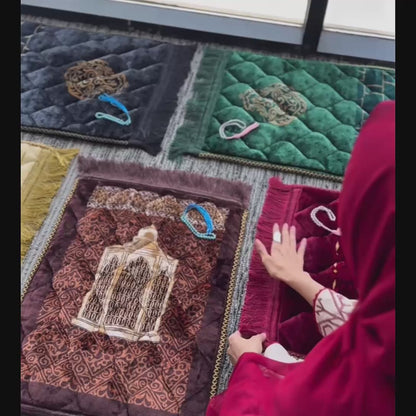 KIDS SERIES PRAYER MAT BUNDLE 5 PCS